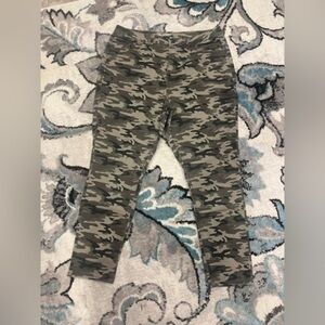 No Boundaries high rise Skinny camo jeans Sz 19